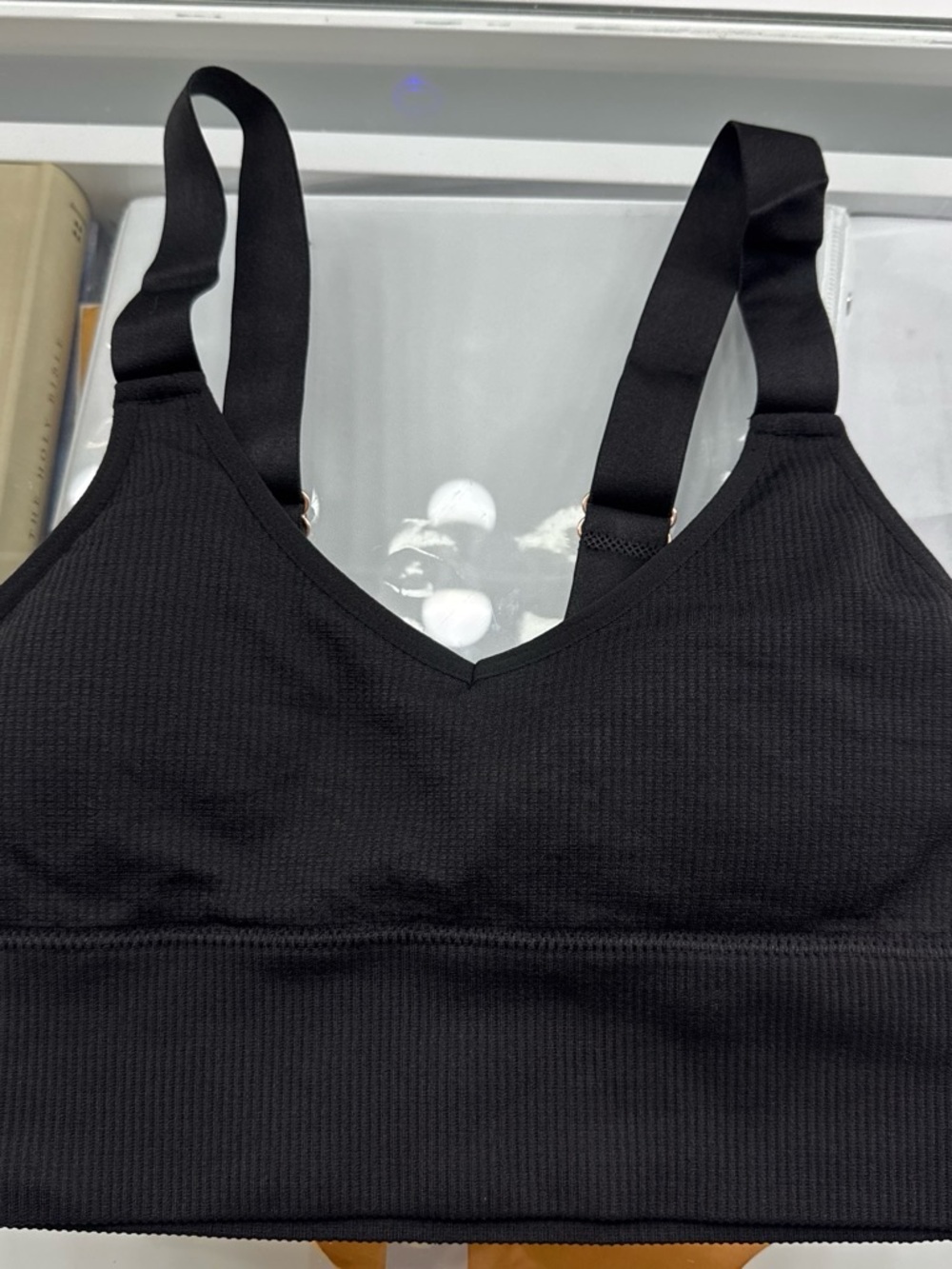 just be Ribbed V-Neck Seamless Bralette - Black